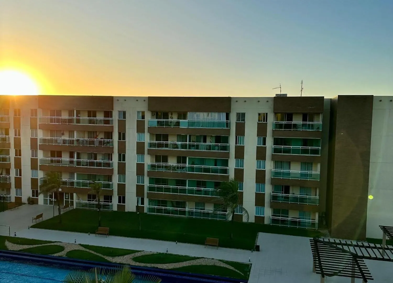 Vg Fun Praia Do Futuro Pe Na Areia Ap 311 Imob Temporada フォルタレザ アパート